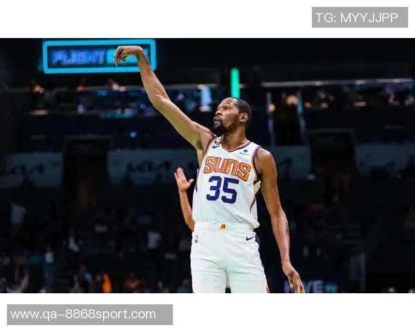 杜兰特谈更衣室角色:成为队友们可以依赖的信任之源