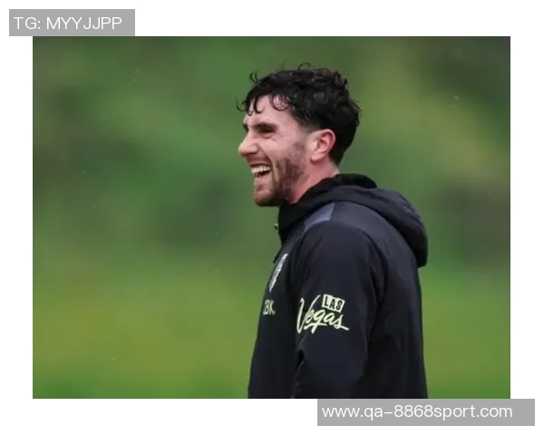 尤文图斯计划夏窗免签塞内西抢先接触罗马诺与莫雷托透露消息